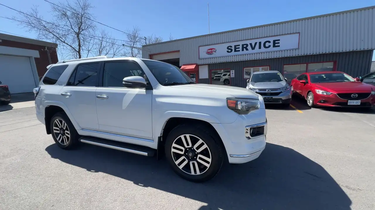 Toyota 4-Runner снимка Toyota 4-Runner