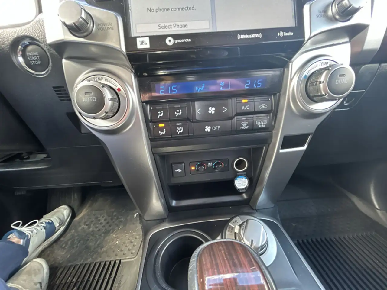 Toyota 4-Runner снимка Toyota 4-Runner