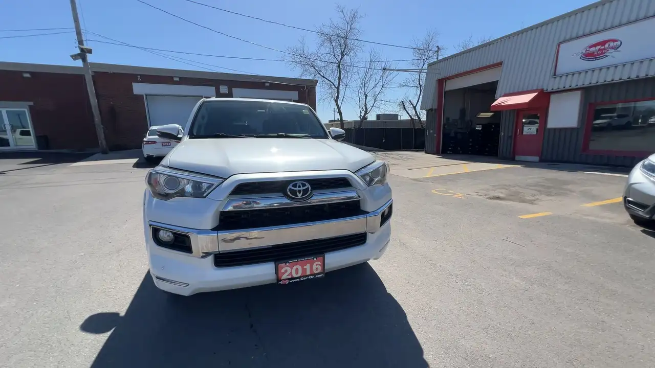 Toyota 4-Runner снимка Toyota 4-Runner