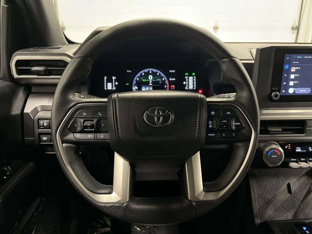 Toyota 4-Runner снимка Toyota 4-Runner