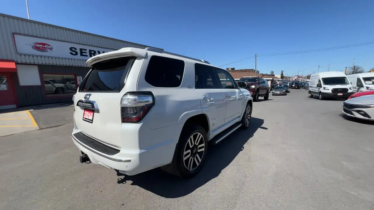 Toyota 4-Runner снимка Toyota 4-Runner
