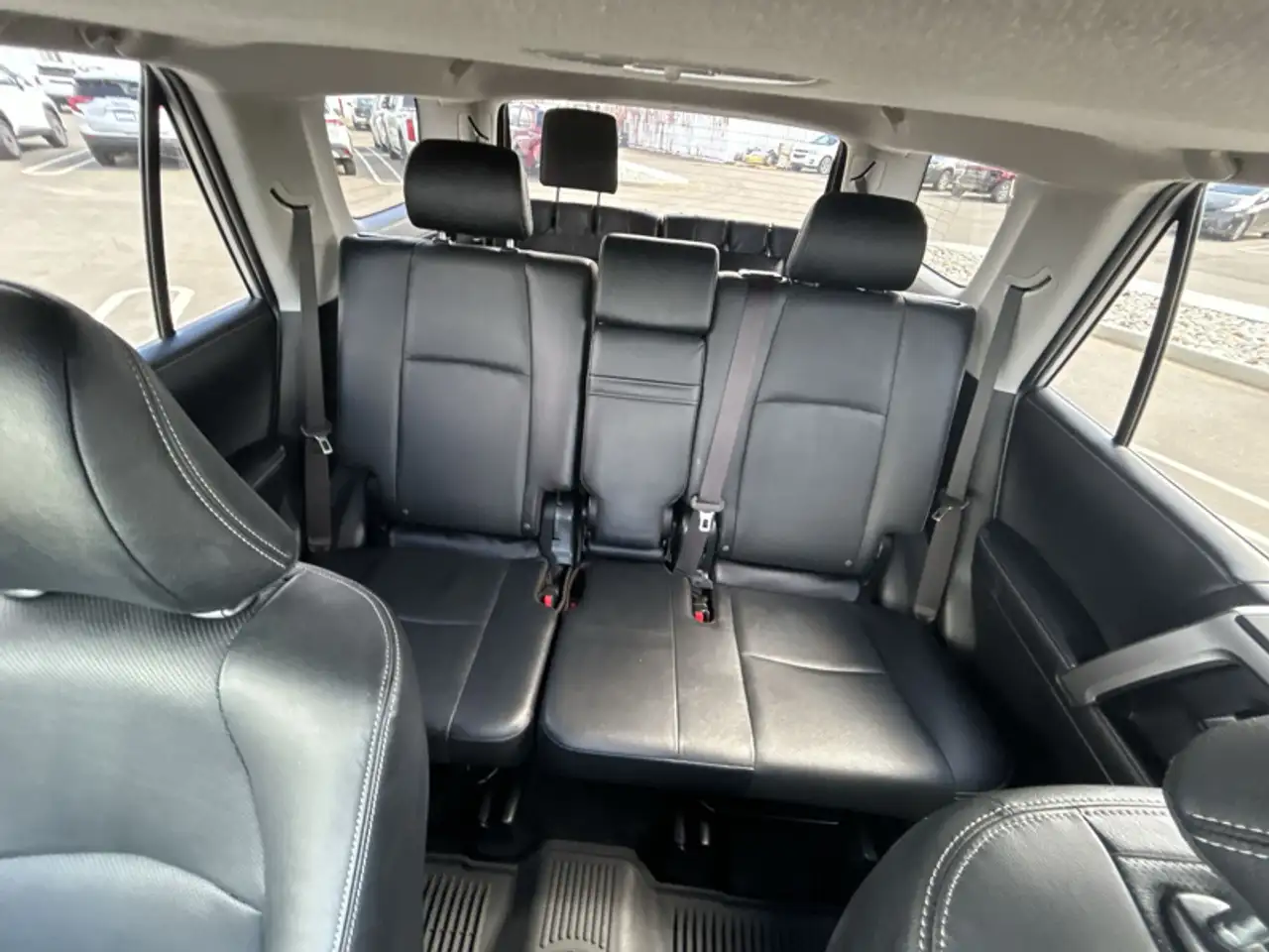 Toyota 4-Runner снимка Toyota 4-Runner