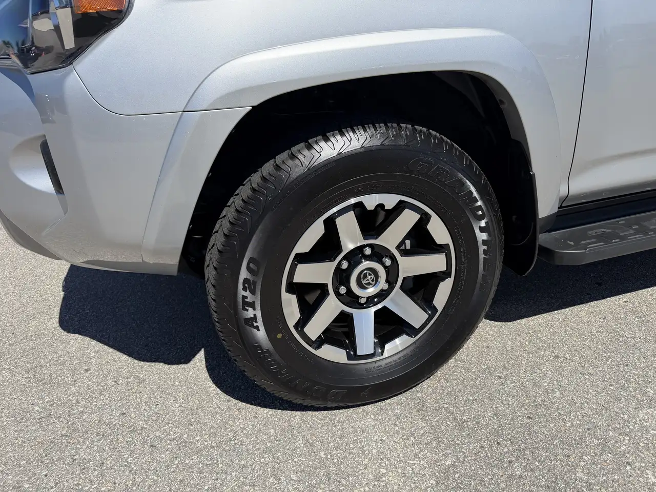 Toyota 4-Runner снимка Toyota 4-Runner