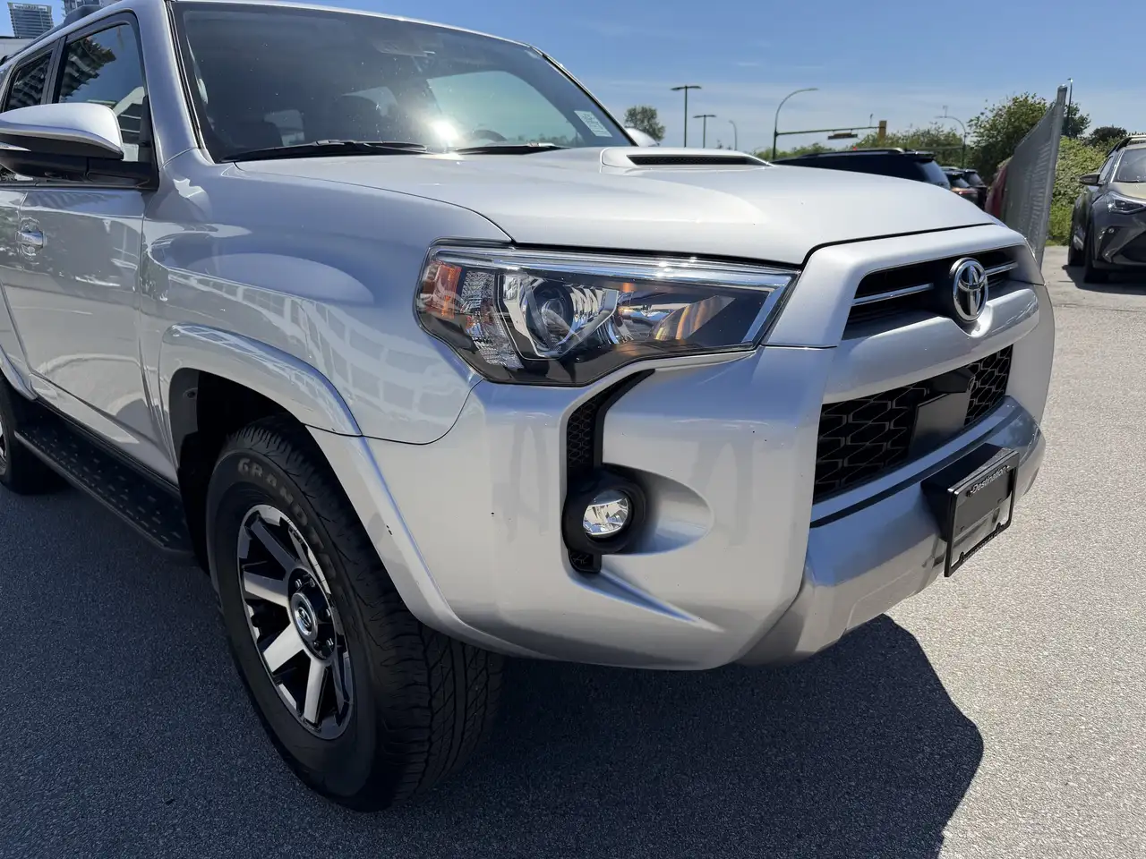 Toyota 4-Runner снимка Toyota 4-Runner