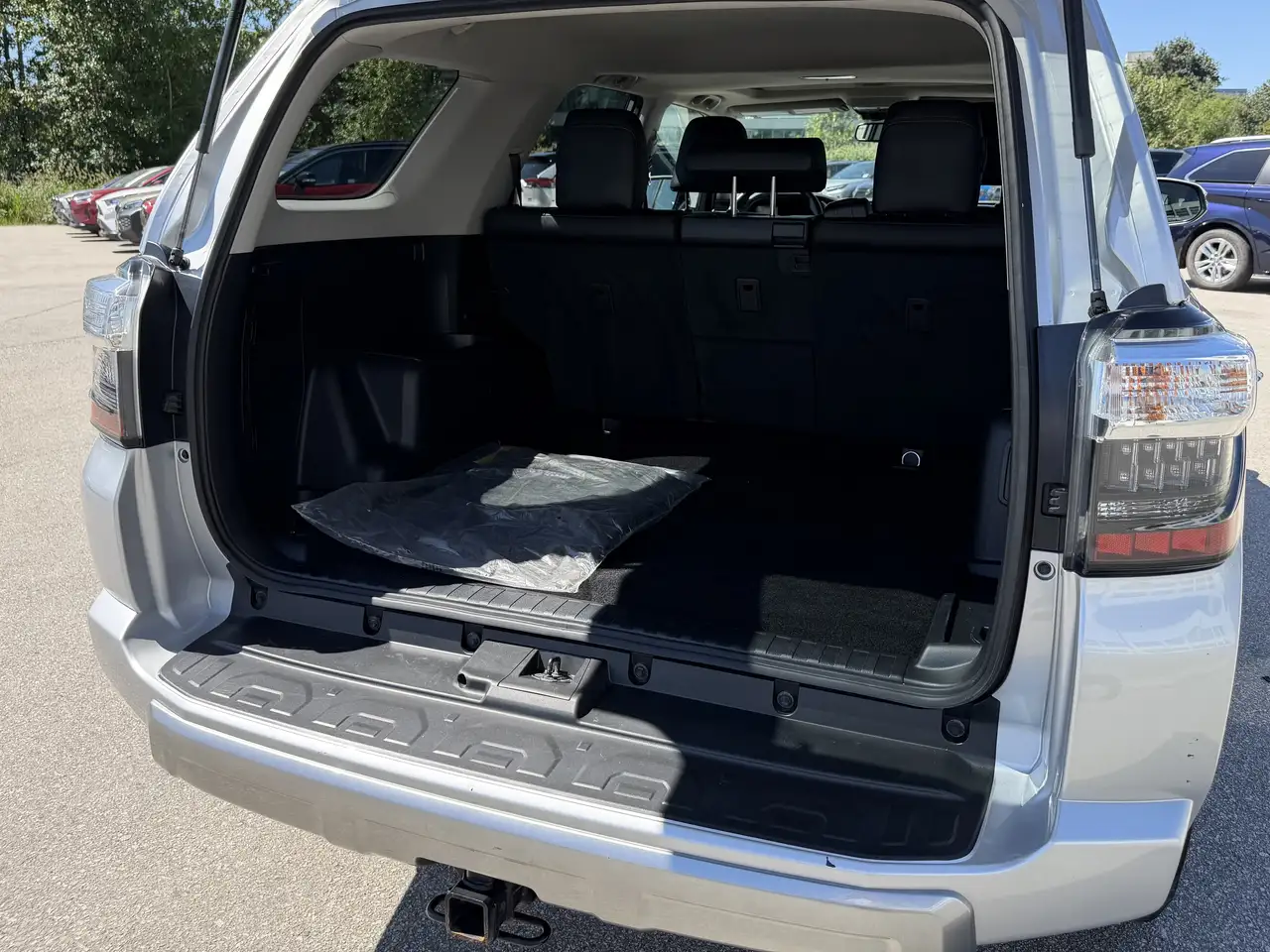 Toyota 4-Runner снимка Toyota 4-Runner