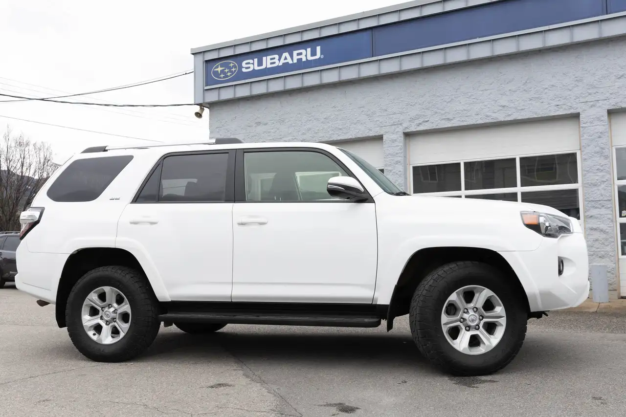 Toyota 4-Runner photo Toyota 4-Runner