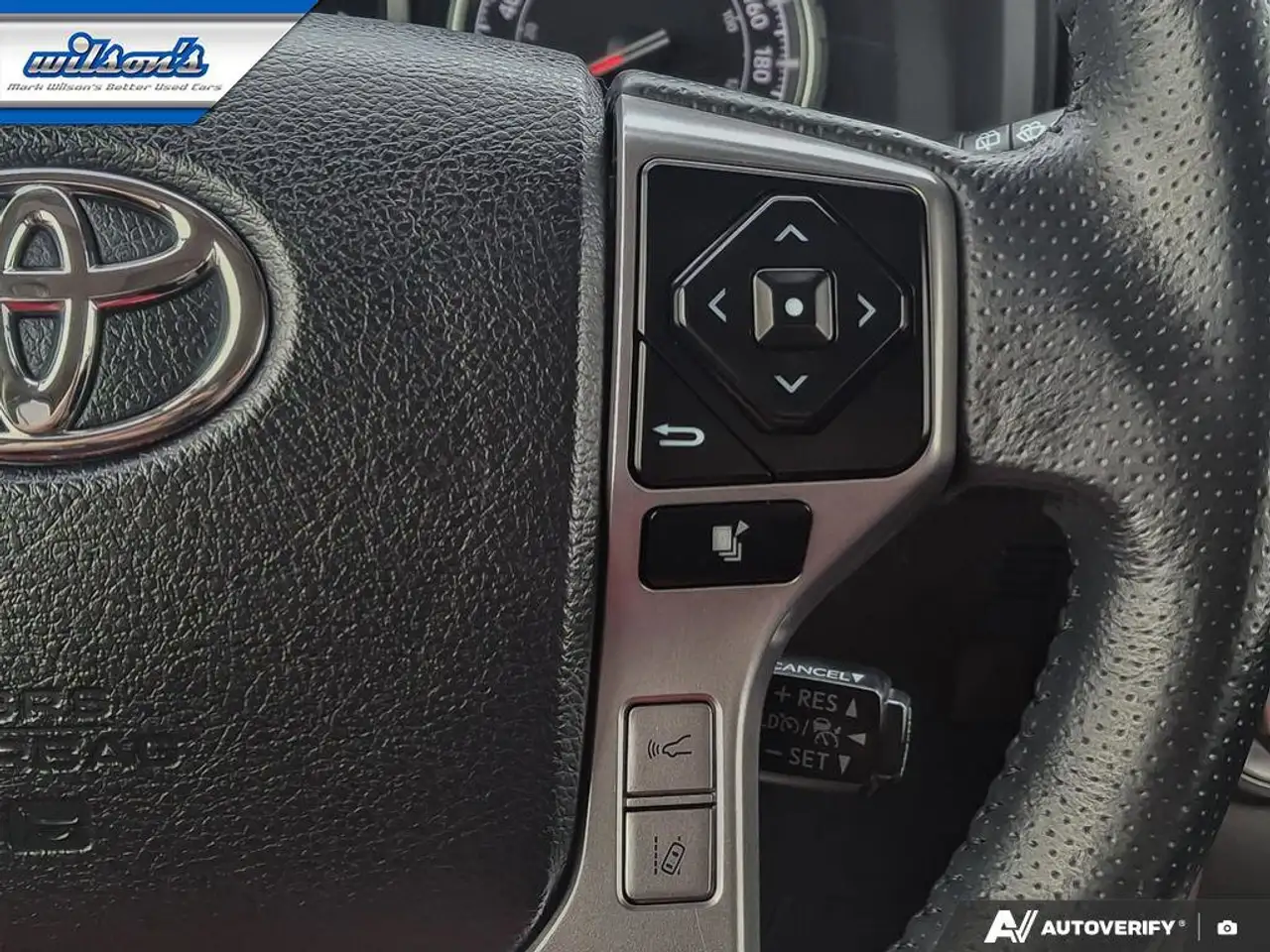 Toyota 4-Runner снимка Toyota 4-Runner