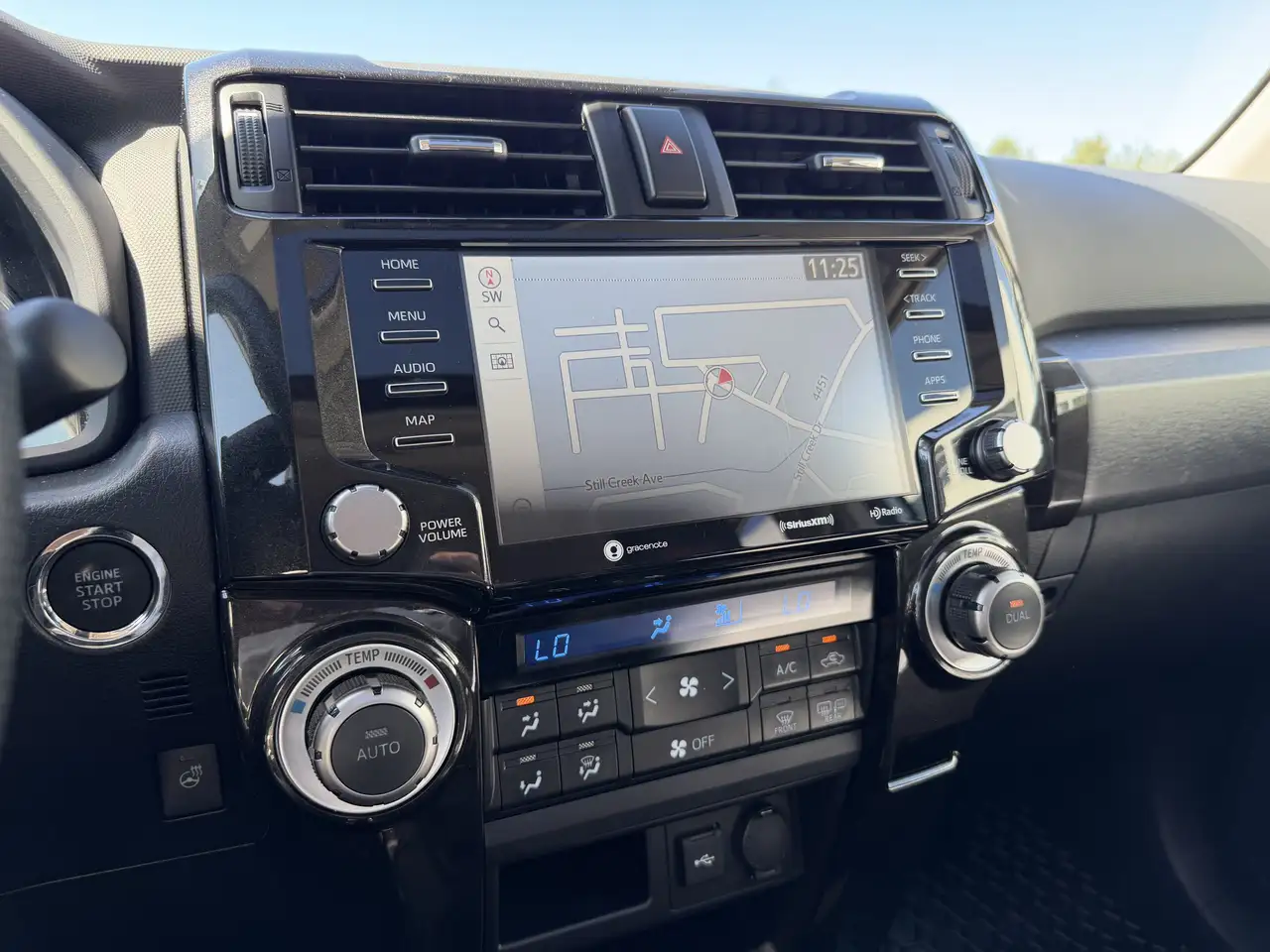 Toyota 4-Runner снимка Toyota 4-Runner