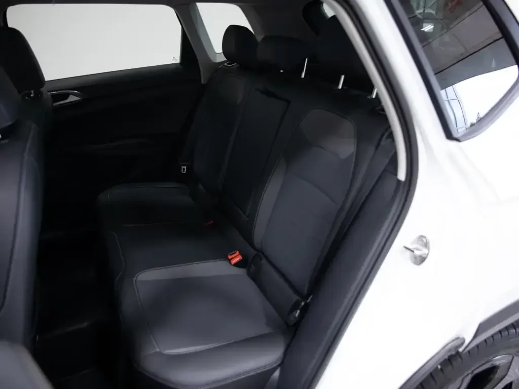 Volkswagen Taos снимка Volkswagen Taos