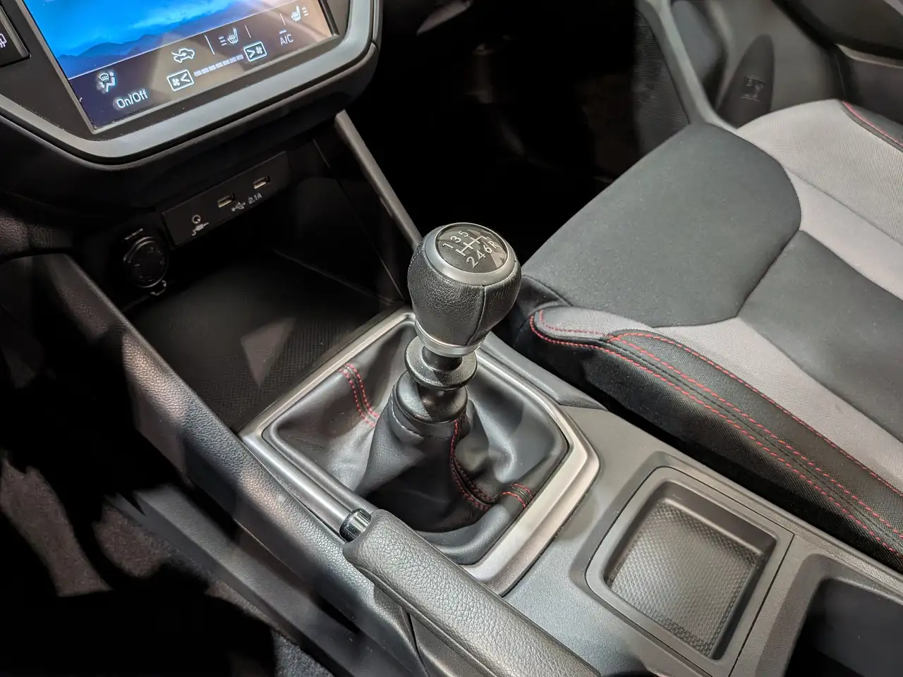Subaru WRX снимка Subaru WRX