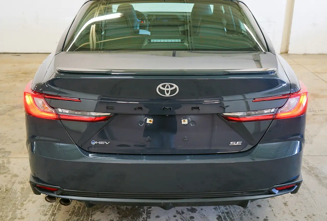 Toyota Camry снимка Toyota Camry