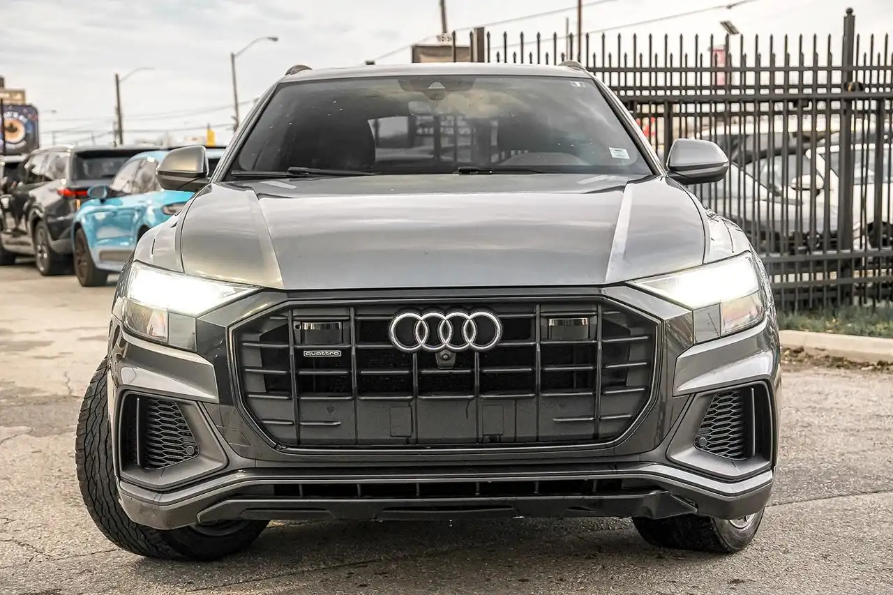 Audi Q8 fotografie Audi Q8