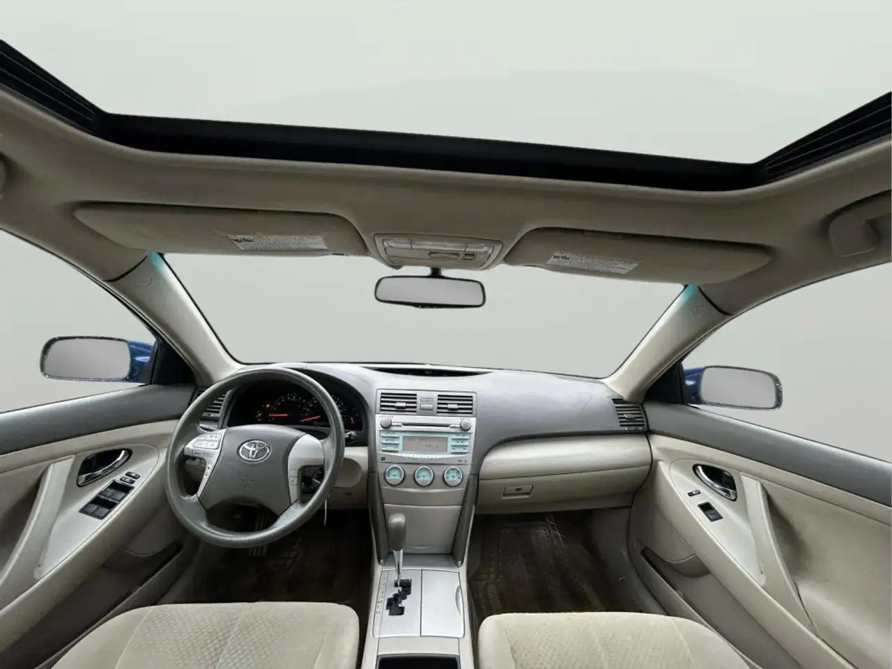 Toyota Camry снимка Toyota Camry