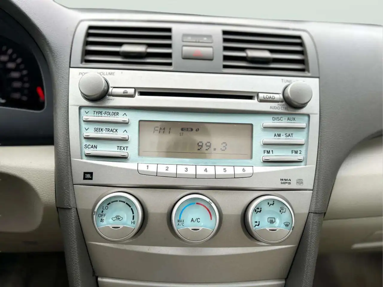 Toyota Camry снимка Toyota Camry
