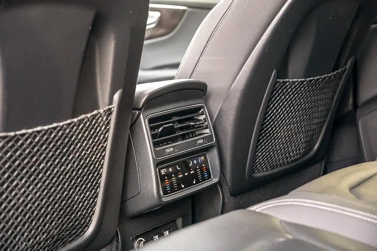 Audi Q8 fotografie Audi Q8