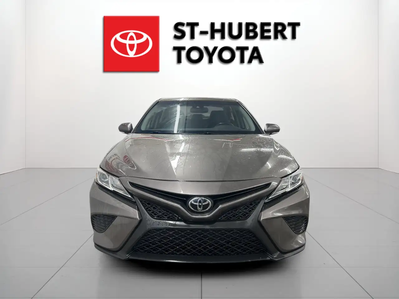 Toyota Camry снимка Toyota Camry