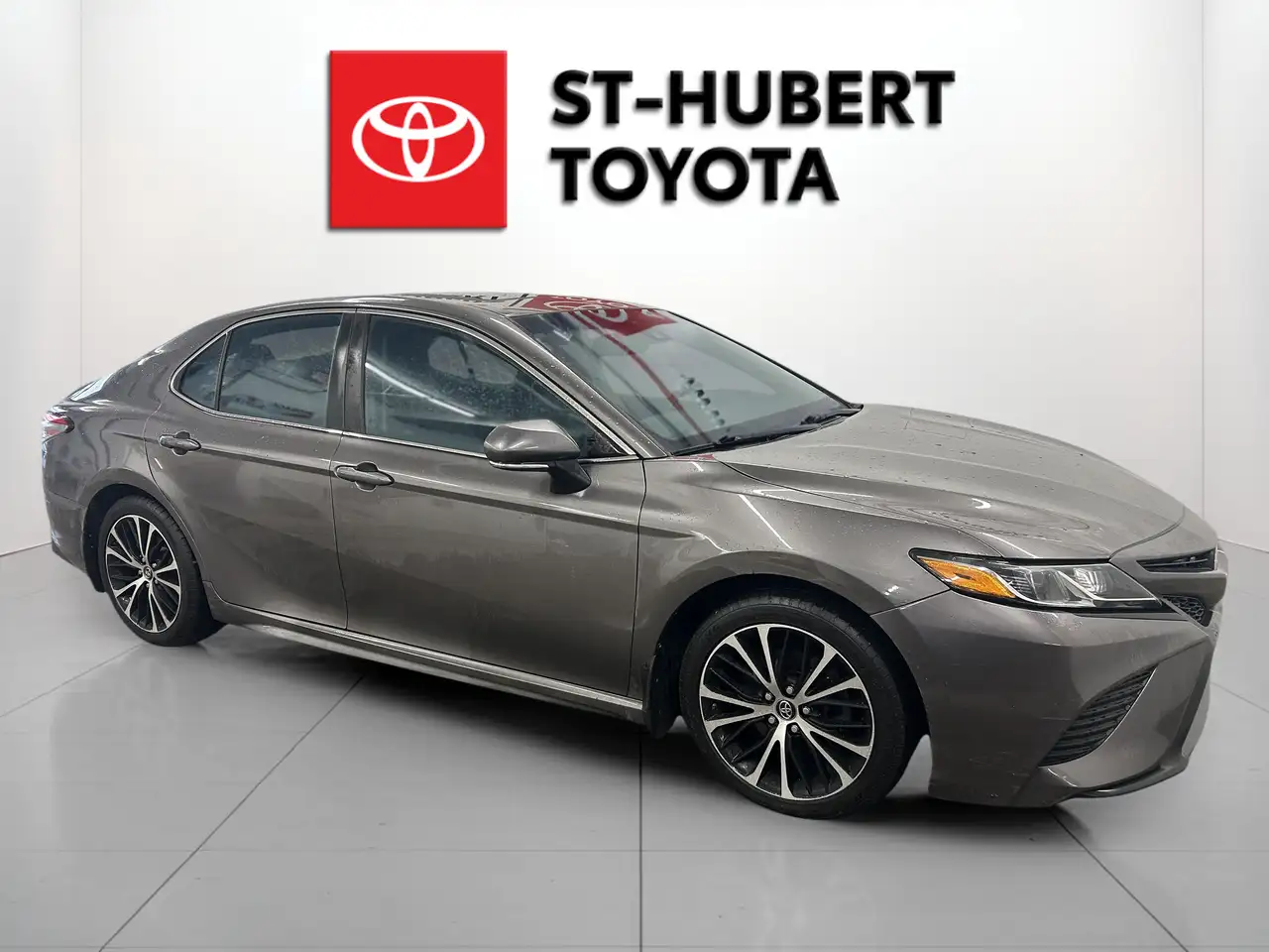 Toyota Camry снимка Toyota Camry