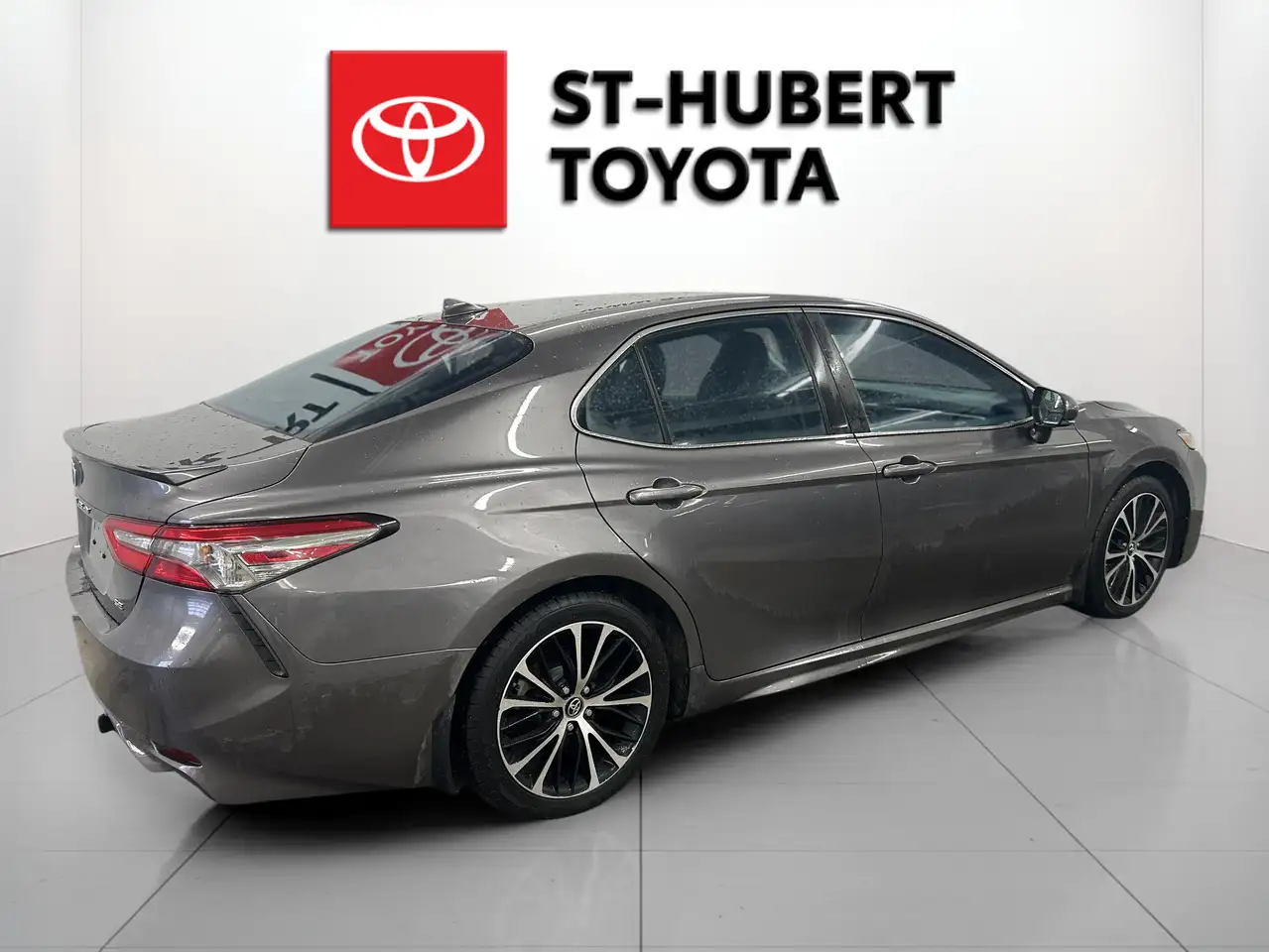 Toyota Camry снимка Toyota Camry
