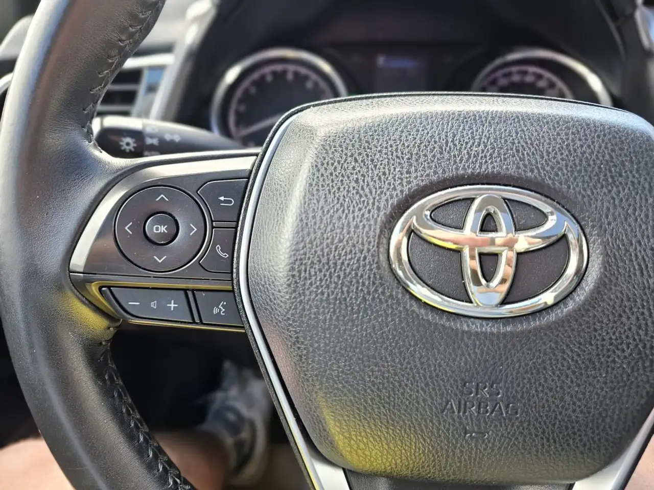 Toyota Camry снимка Toyota Camry