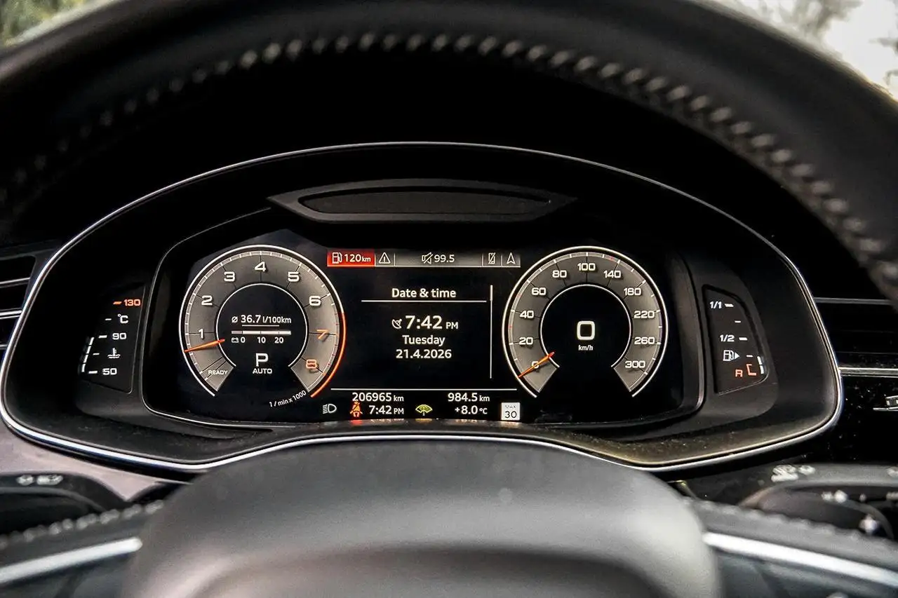 Audi Q8 fotografie Audi Q8