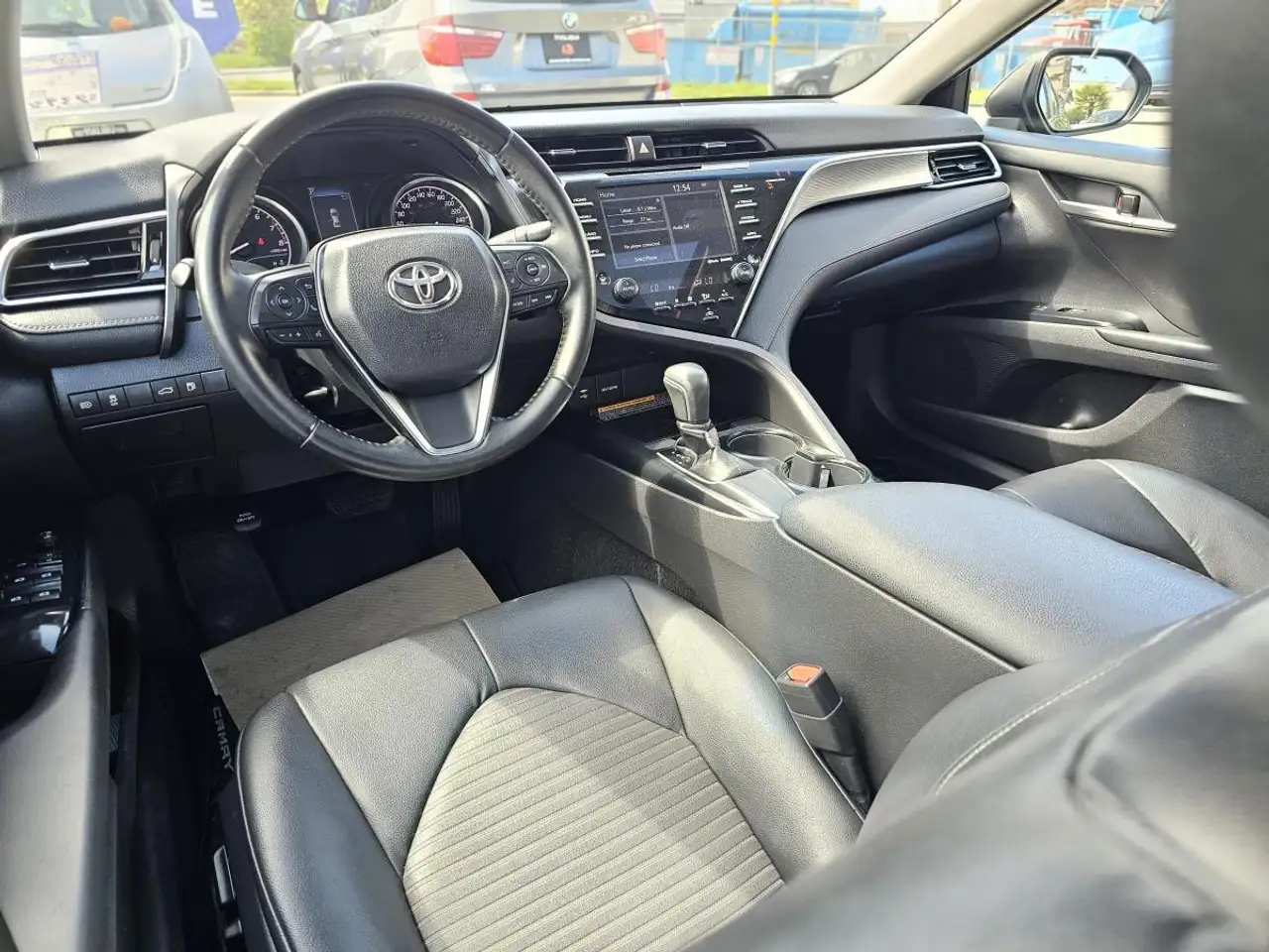 Toyota Camry снимка Toyota Camry