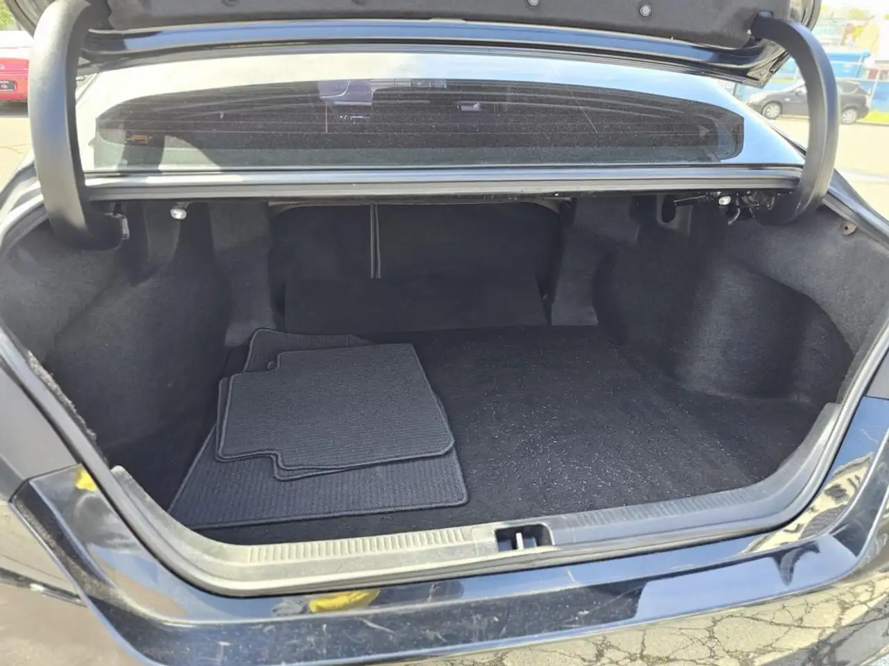 Toyota Camry снимка Toyota Camry