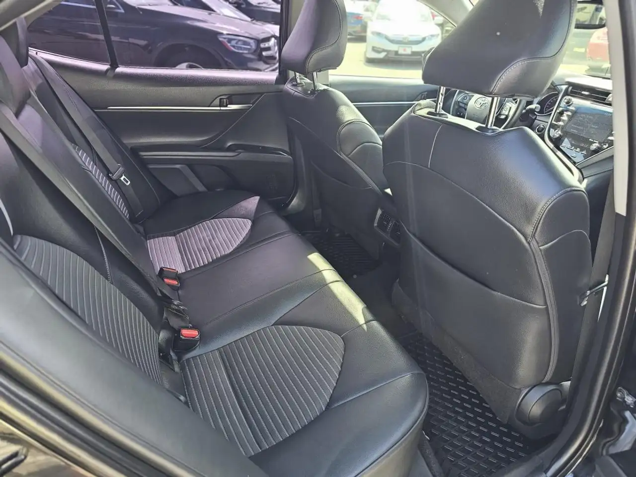 Toyota Camry снимка Toyota Camry