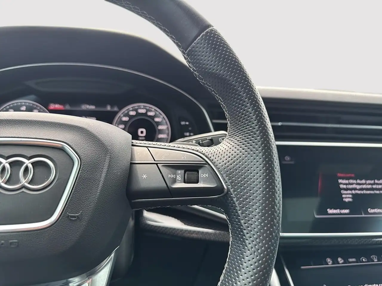 Audi SQ8 fotografie Audi SQ8