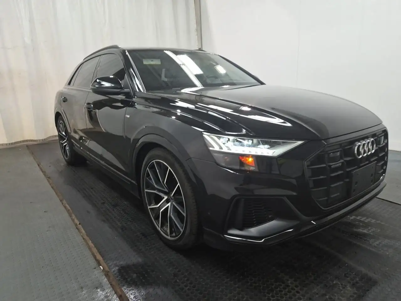 2022 Audi Q8