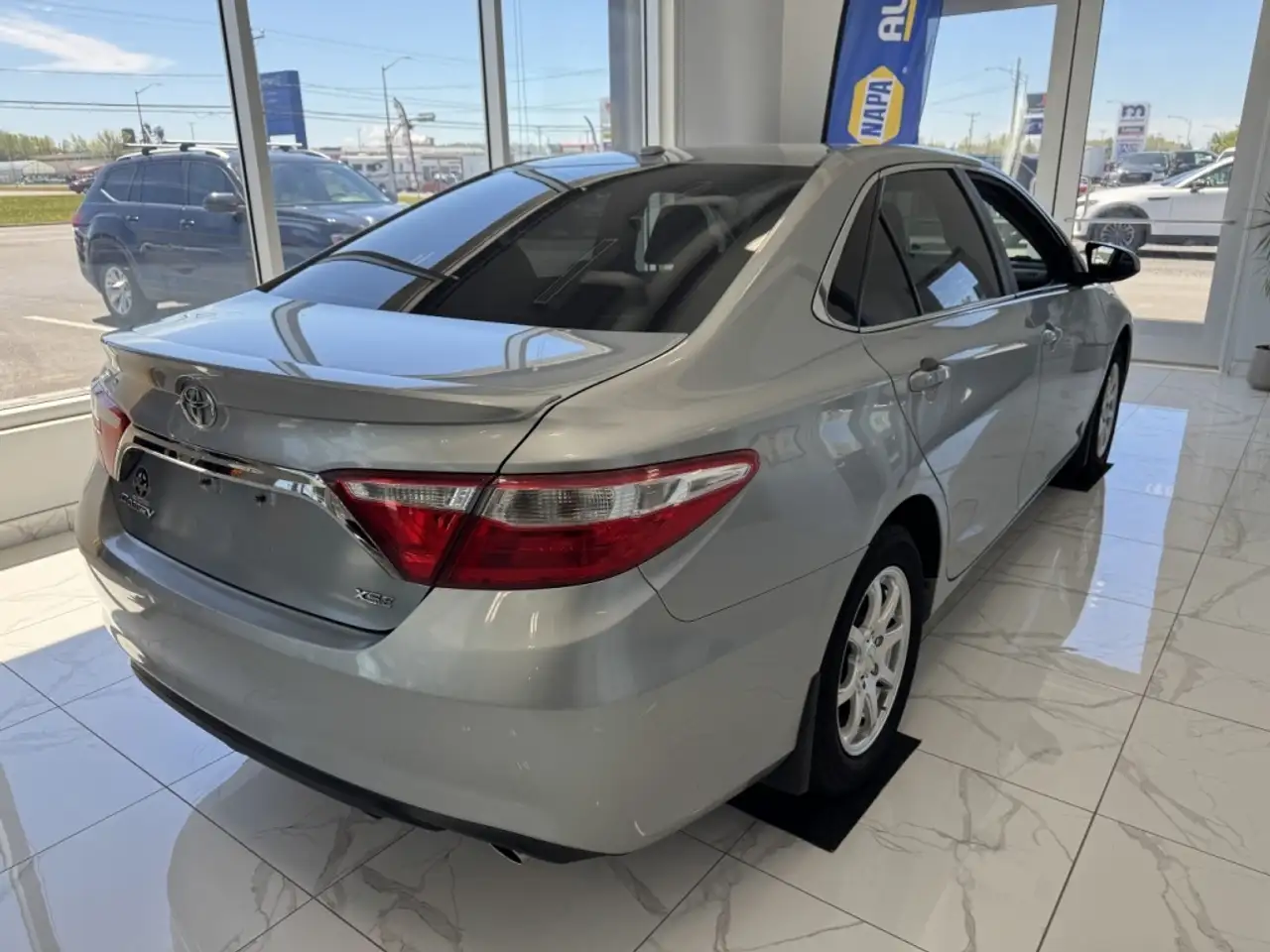 Toyota Camry снимка Toyota Camry