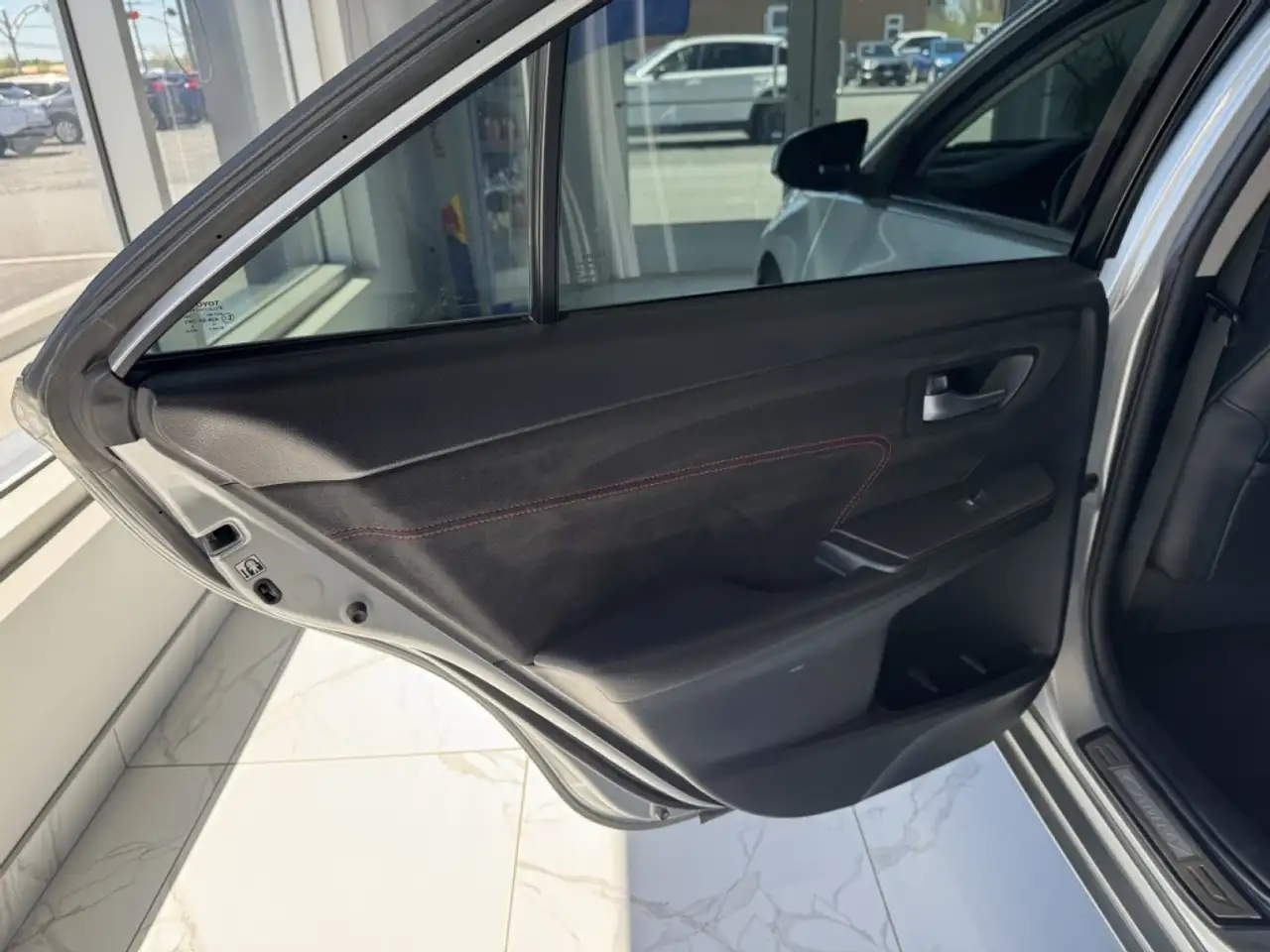 Toyota Camry снимка Toyota Camry