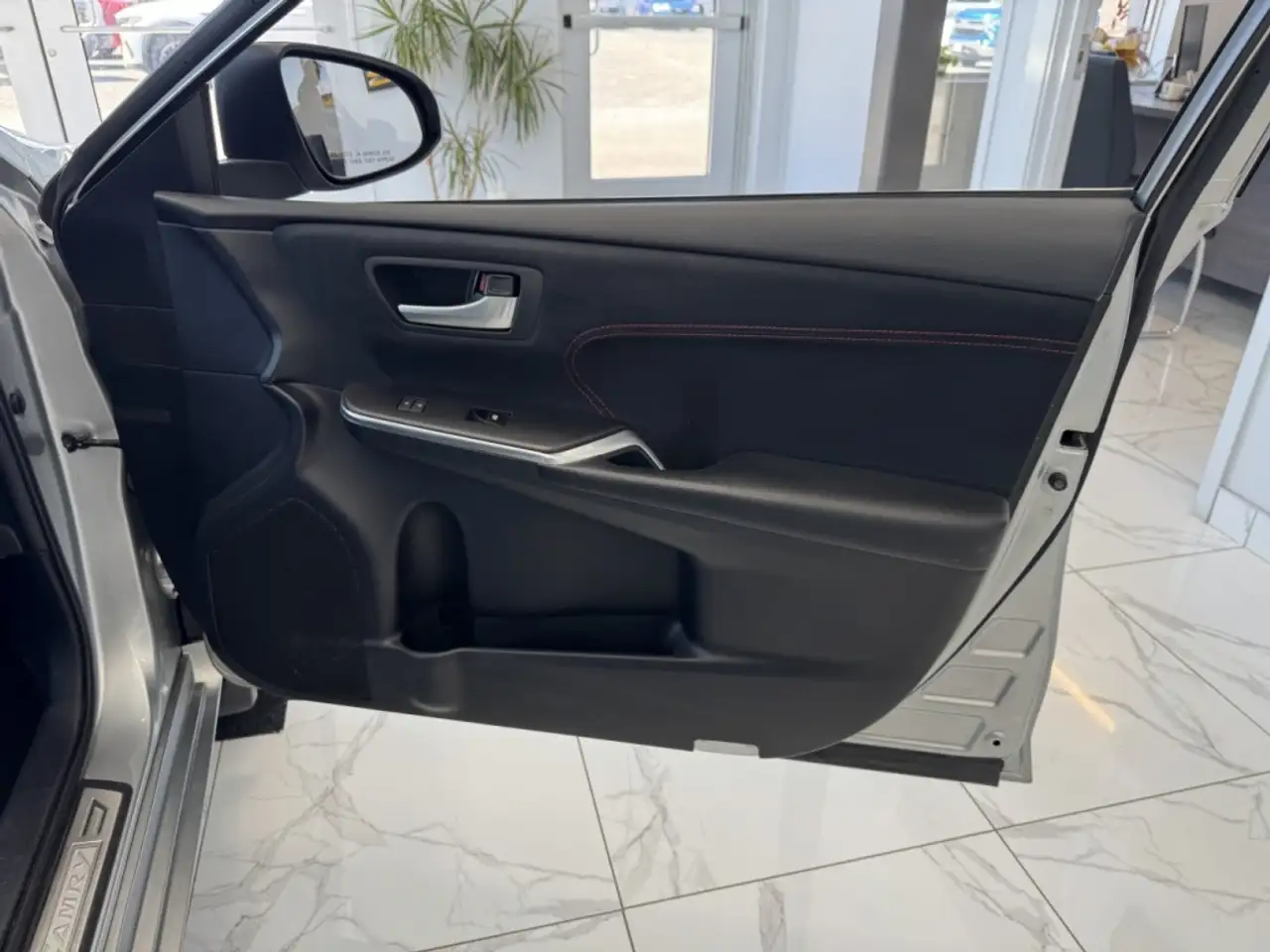 Toyota Camry снимка Toyota Camry