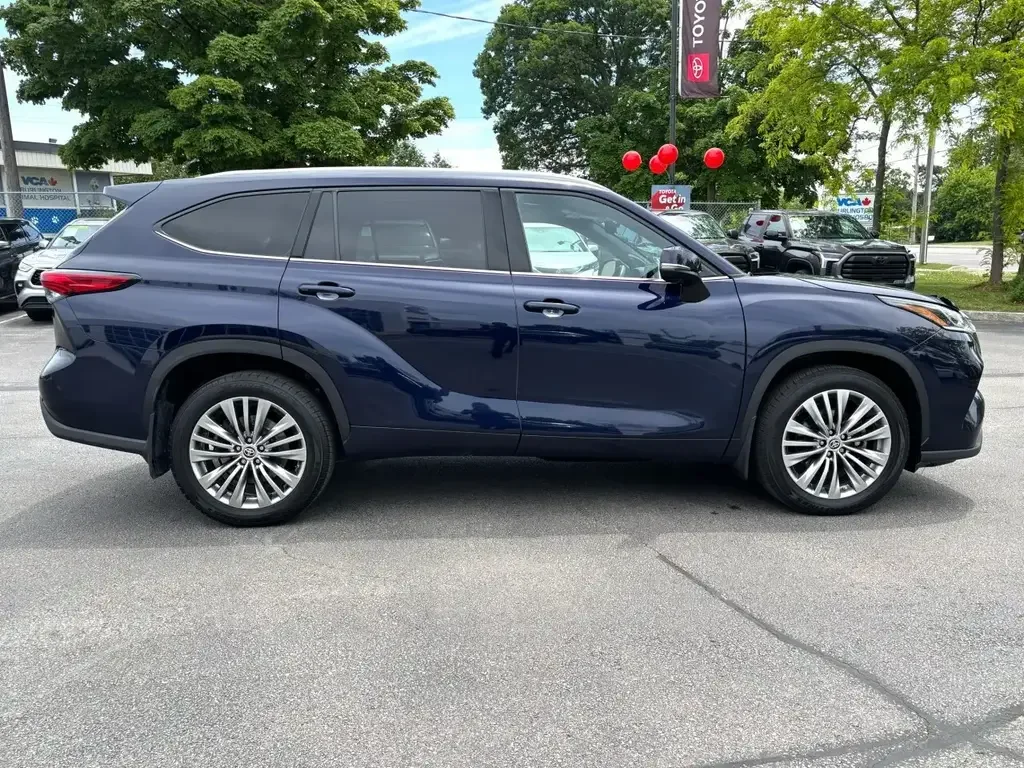 Toyota Highlander снимка Toyota Highlander