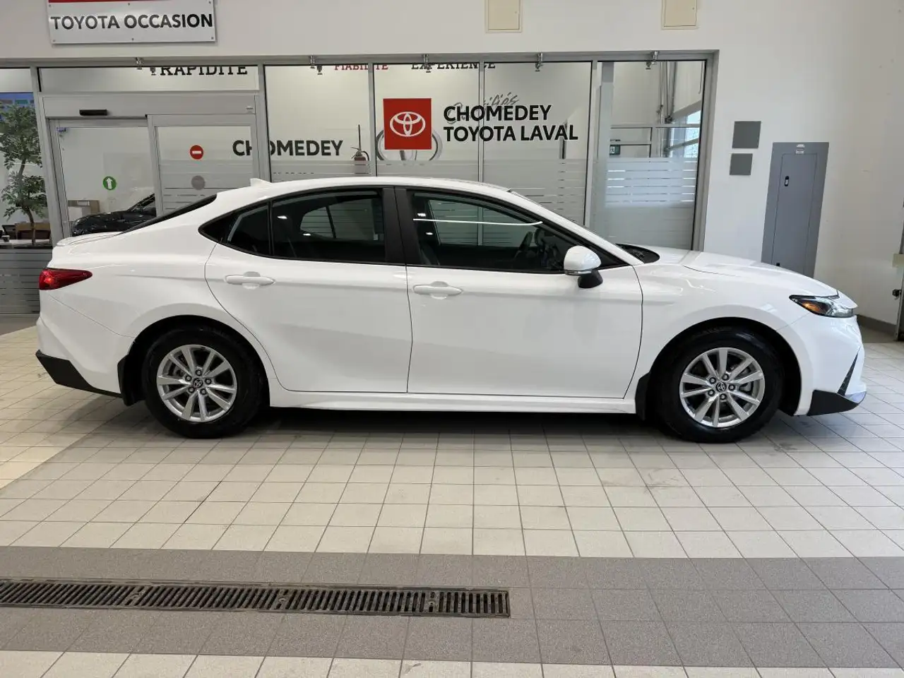 Toyota Camry снимка Toyota Camry