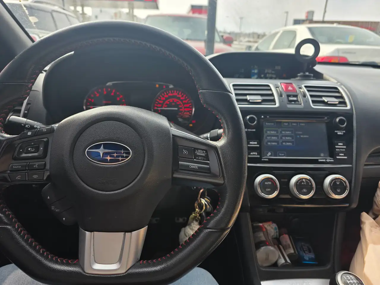 Subaru WRX снимка Subaru WRX