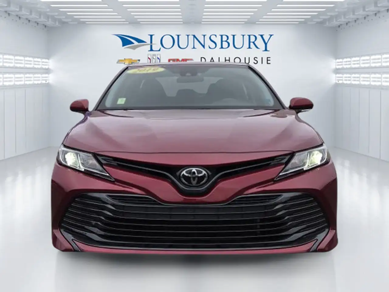 Toyota Camry снимка Toyota Camry