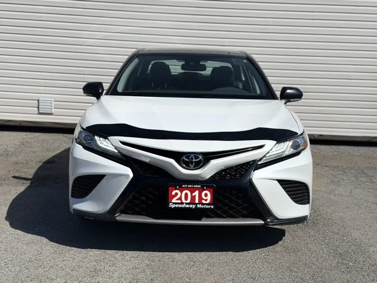 Toyota Camry снимка Toyota Camry