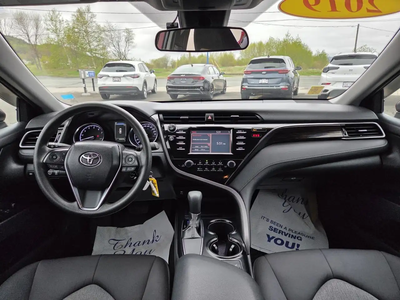 Toyota Camry снимка Toyota Camry