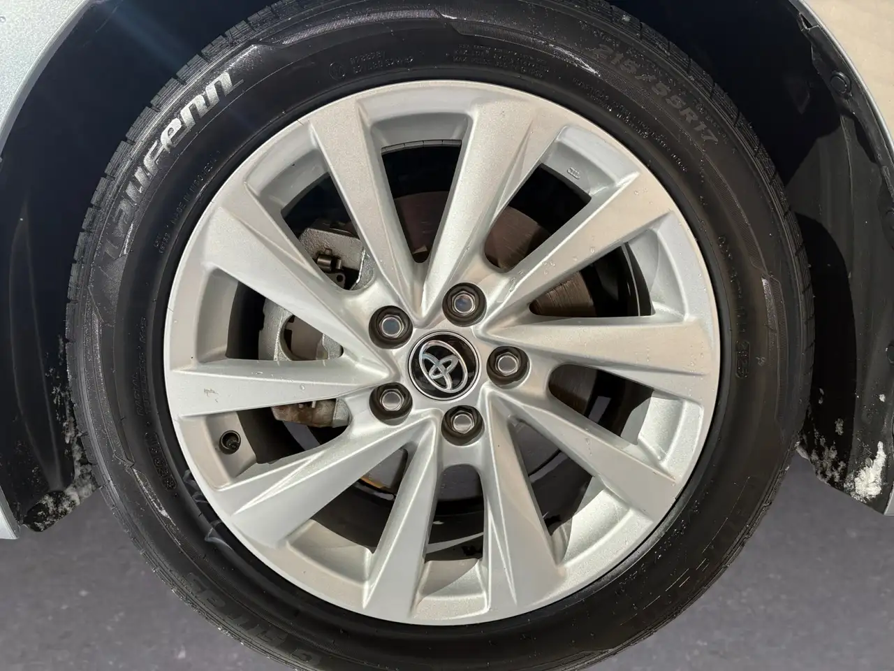 Toyota Camry снимка Toyota Camry