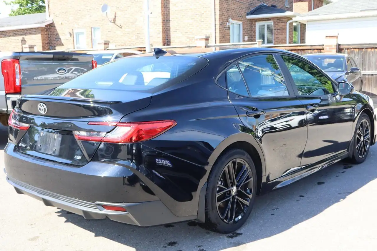 Toyota Camry снимка Toyota Camry