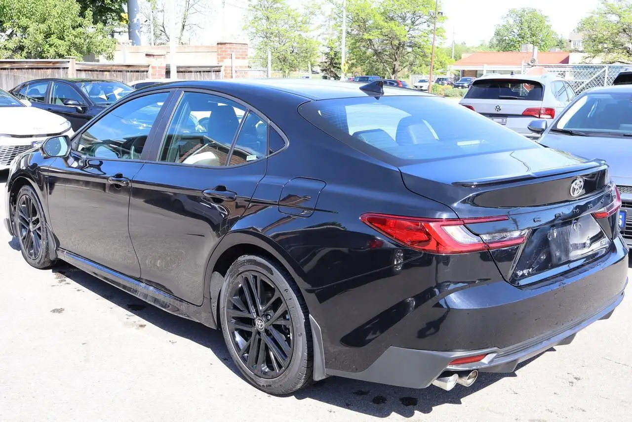 Toyota Camry снимка Toyota Camry