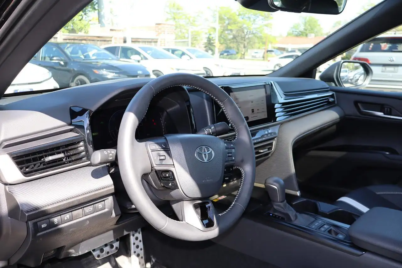 Toyota Camry снимка Toyota Camry