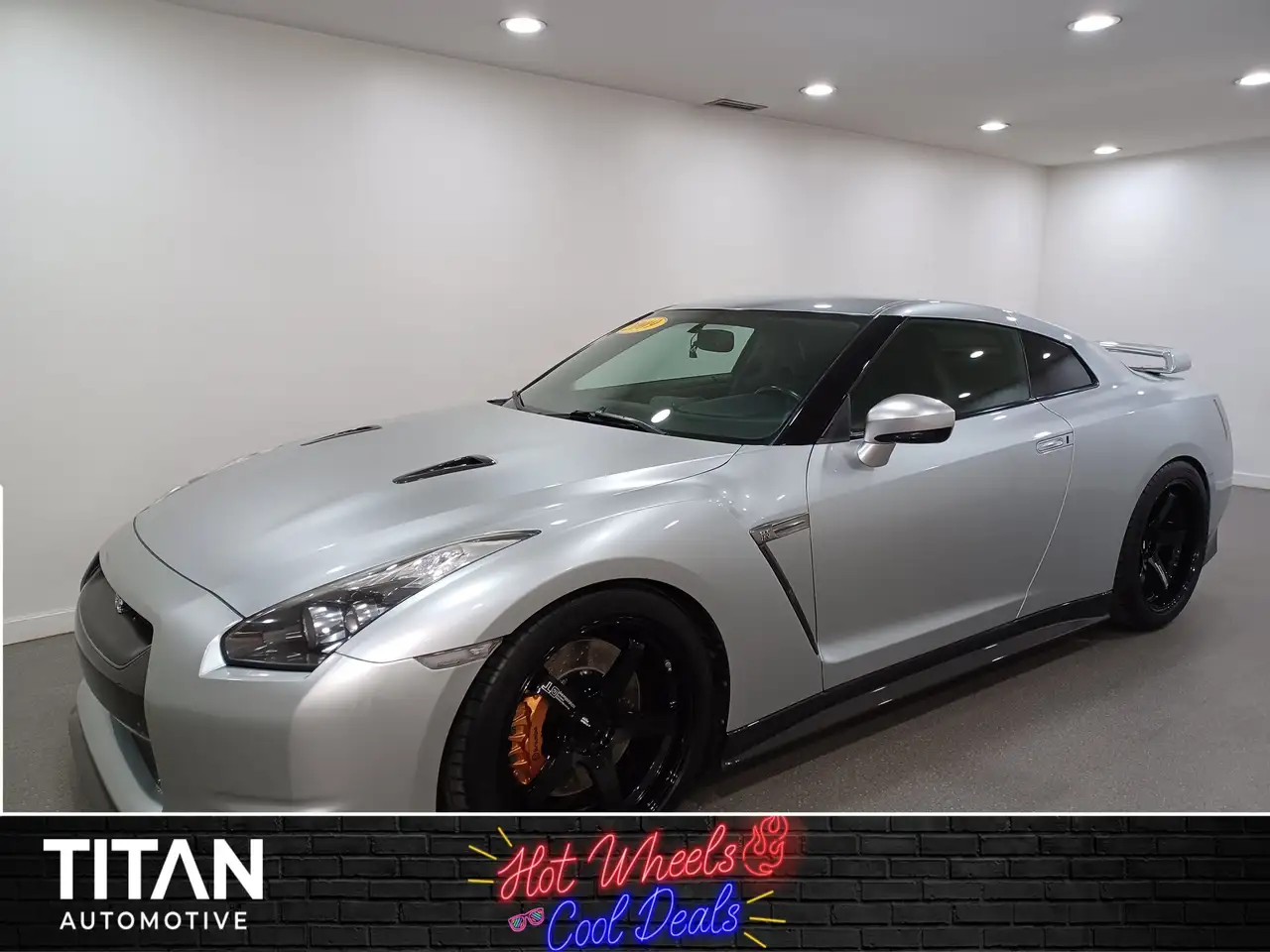 Nissan GT-R снимка Nissan GT-R