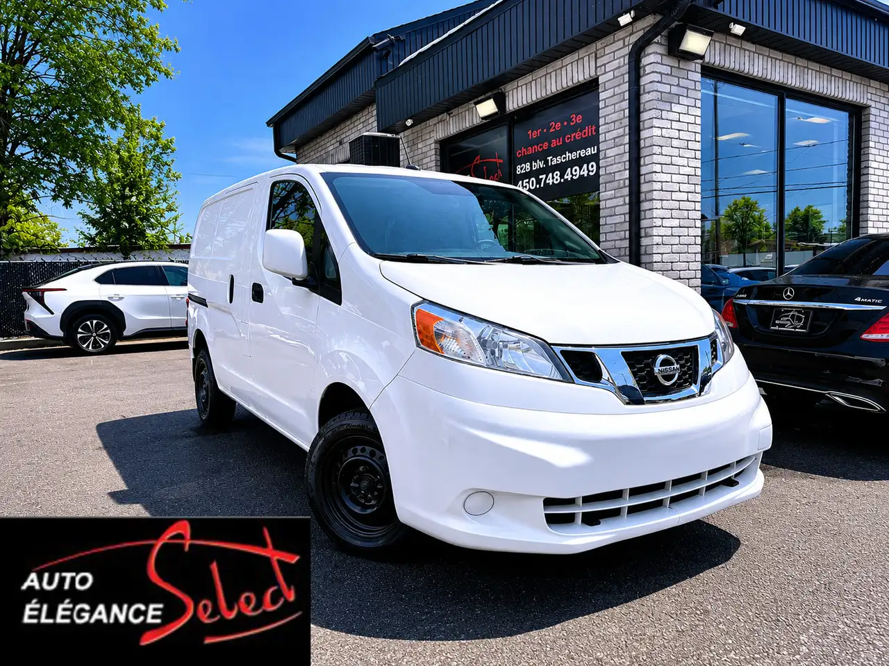 Nissan NV200 снимка Nissan NV200