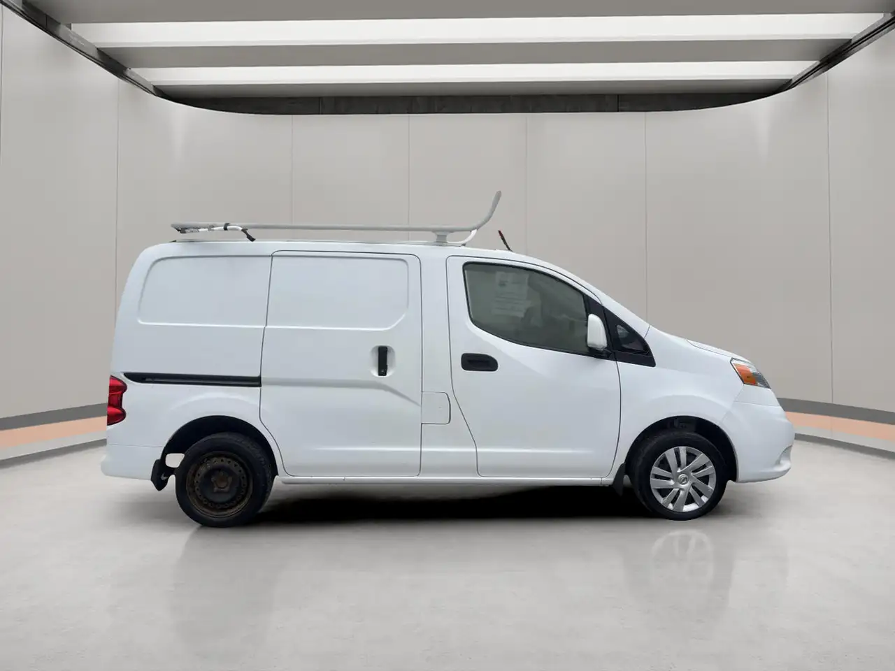 Nissan NV200 снимка Nissan NV200