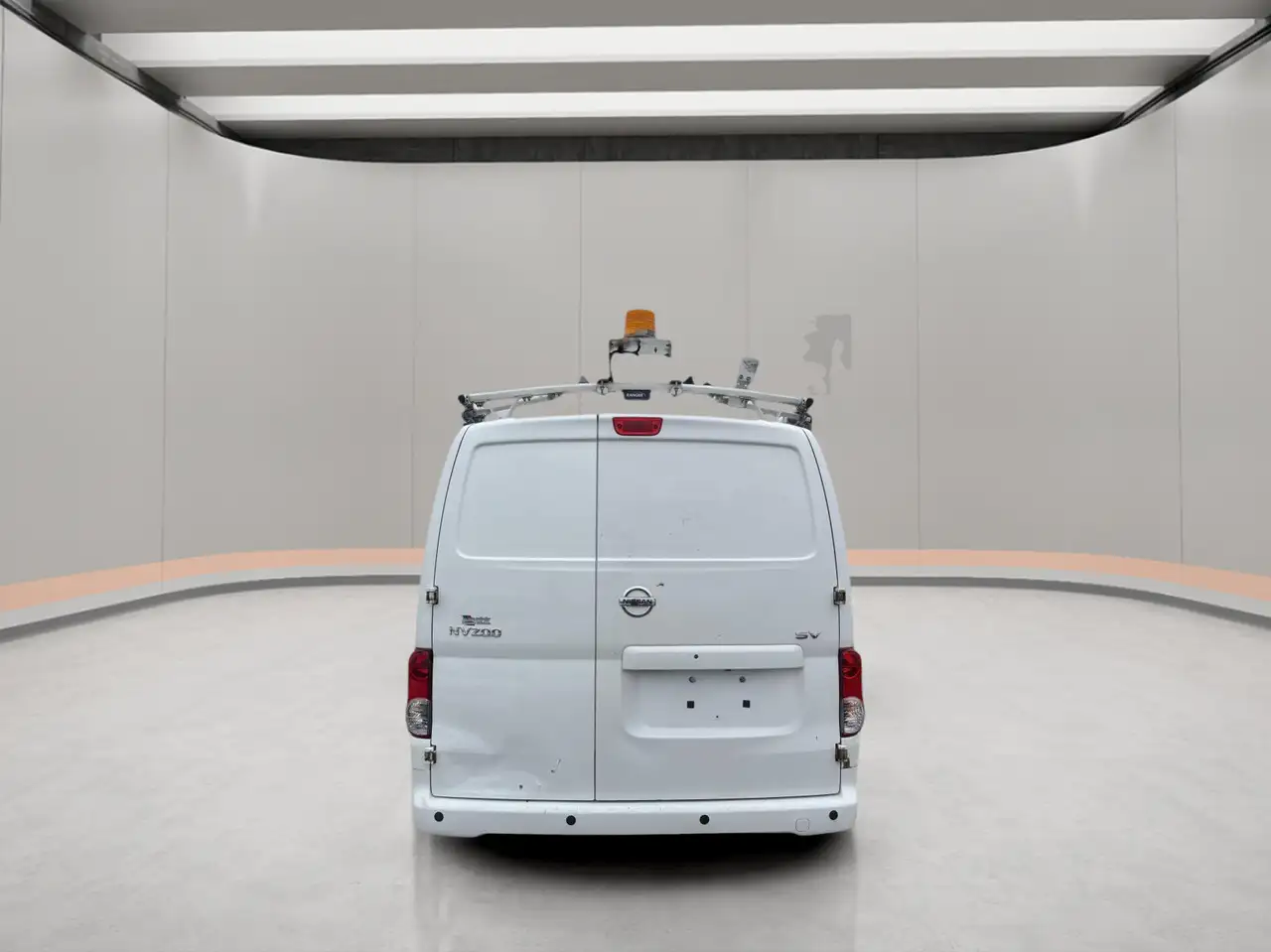 Nissan NV200 снимка Nissan NV200
