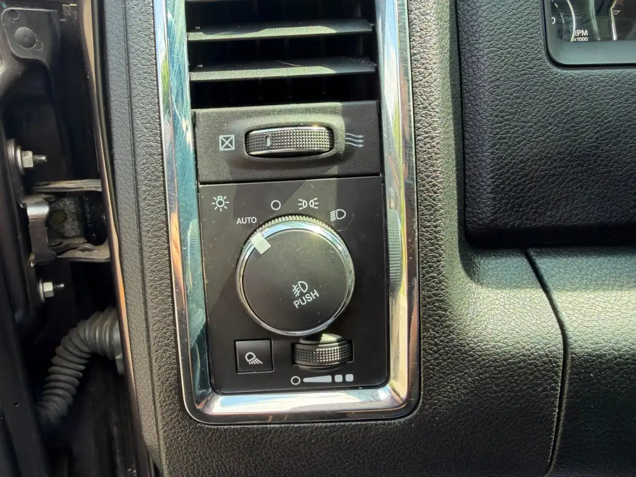 RAM 1500 photo RAM 1500