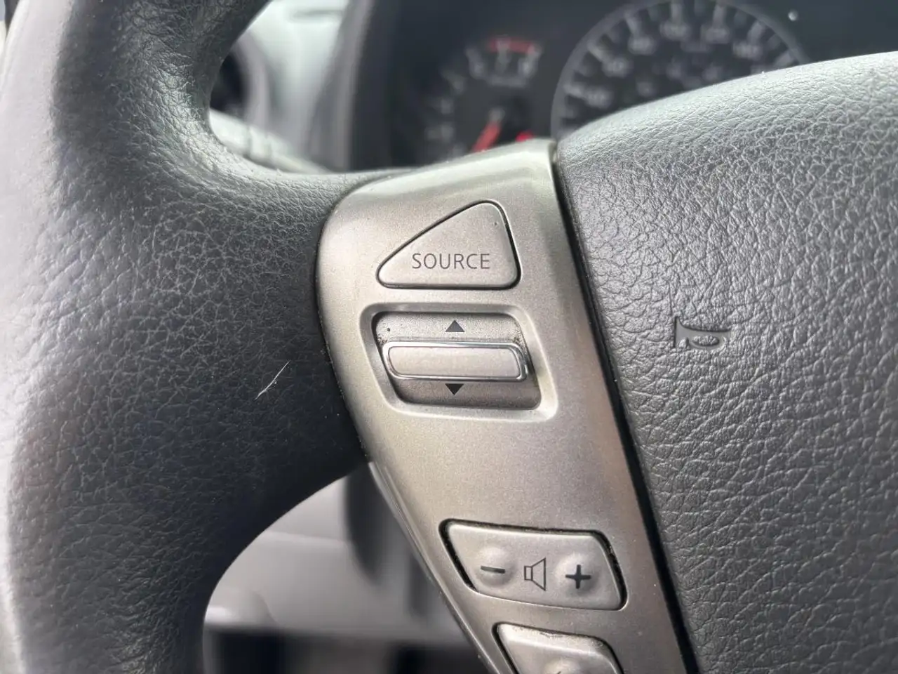 Nissan NV200 снимка Nissan NV200