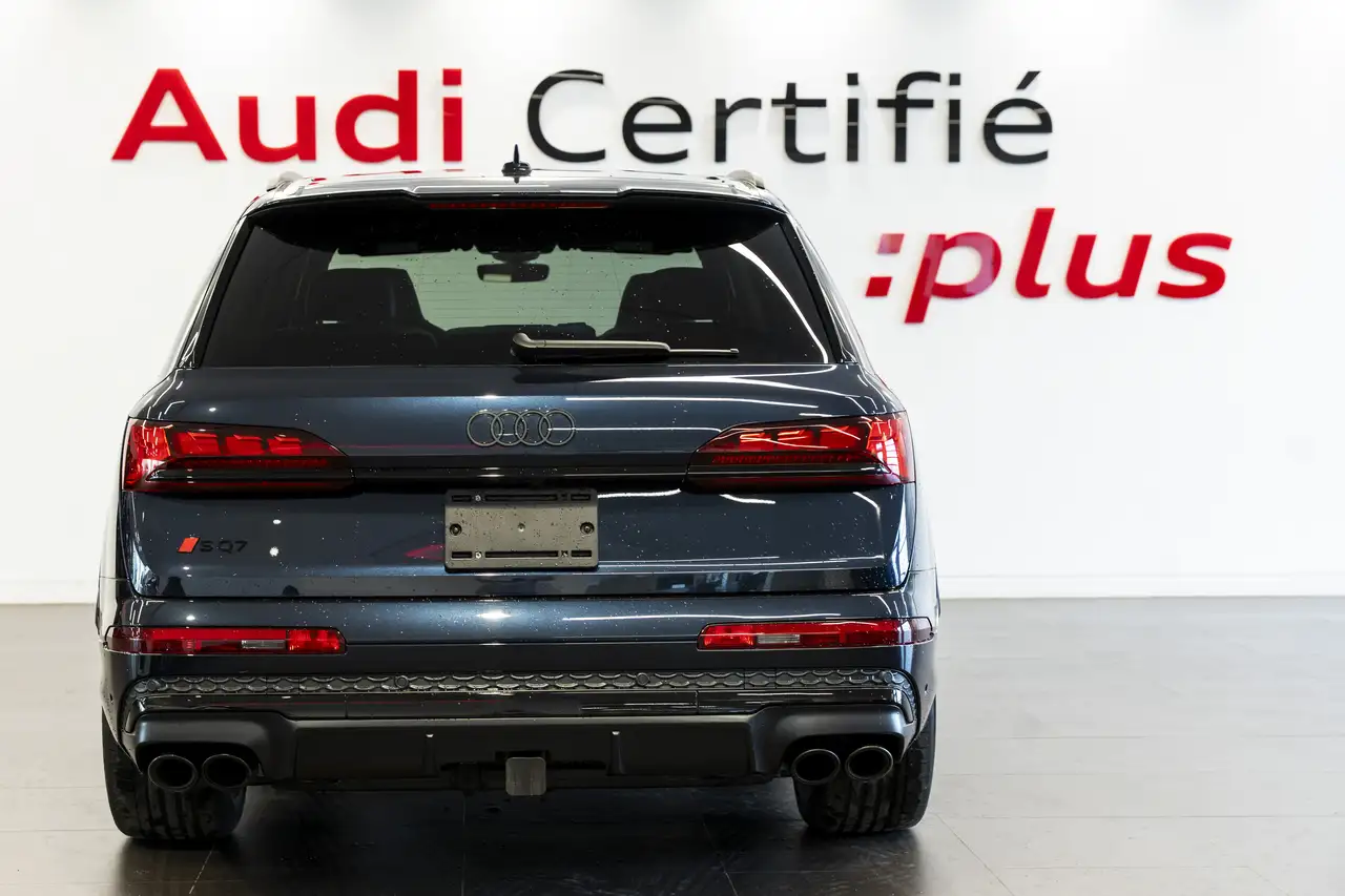 Audi SQ7 photo Audi SQ7
