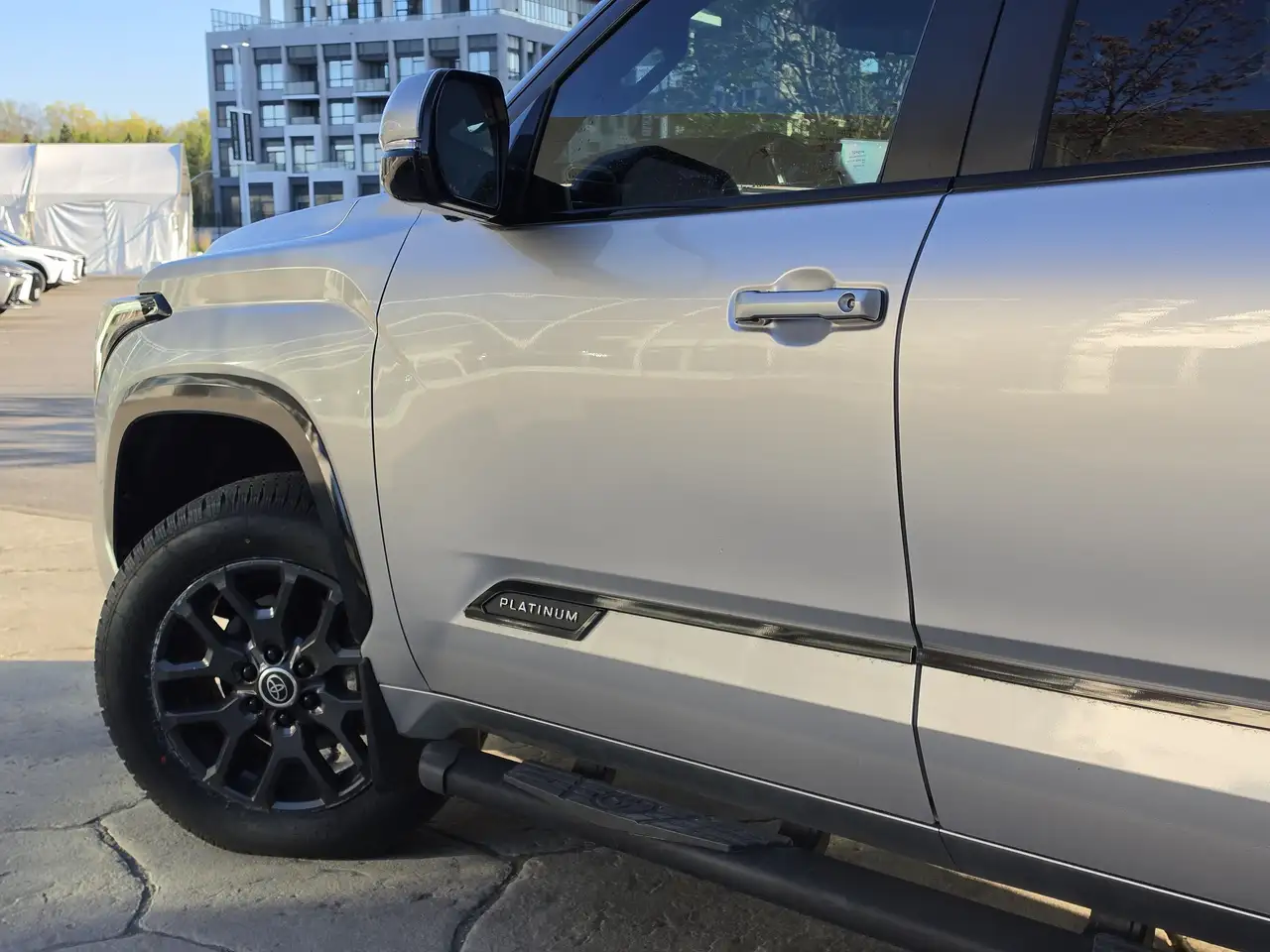 Toyota Tundra снимка Toyota Tundra